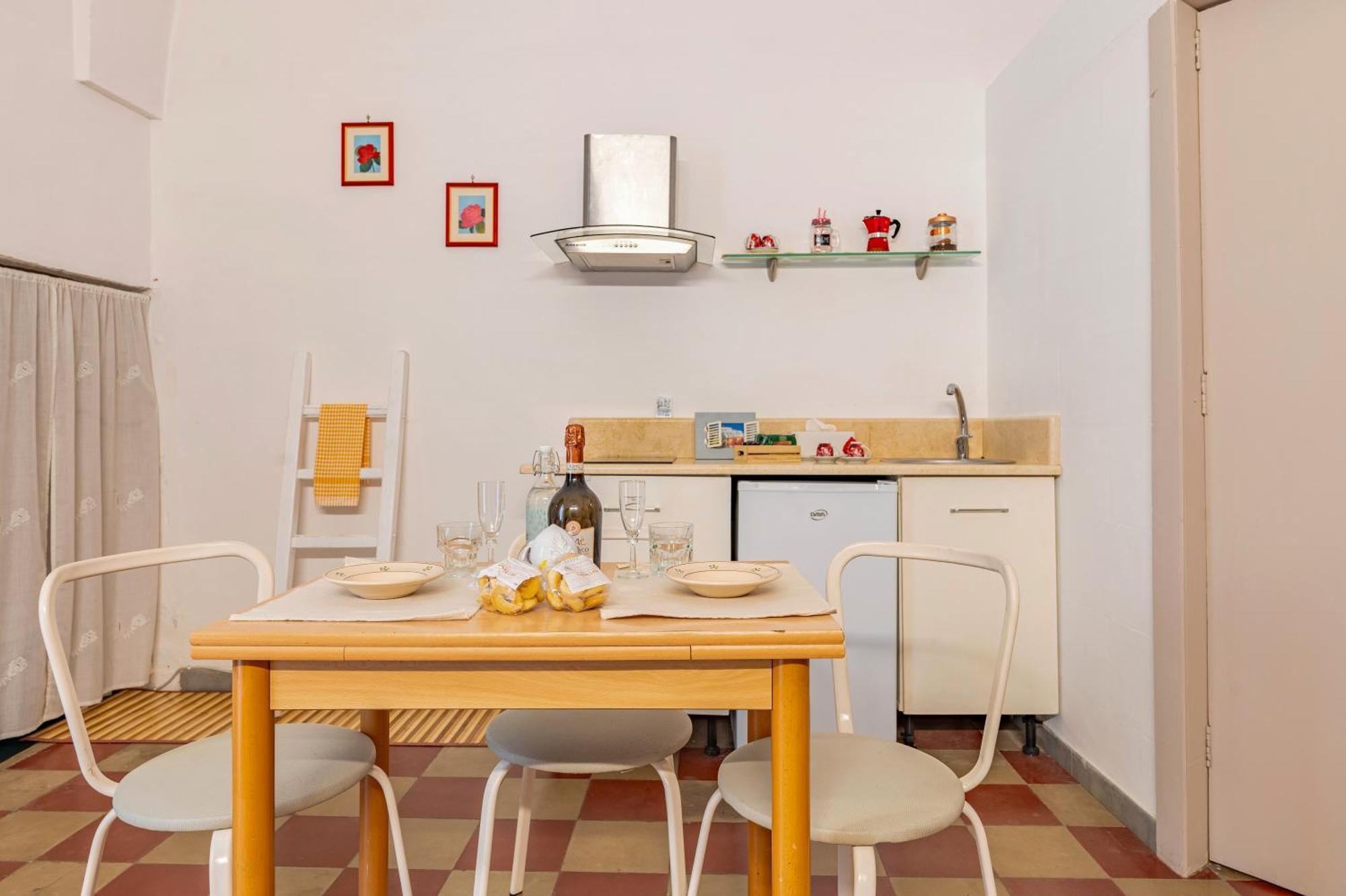 Γενος - Ghenos Apartment Ostuni Bagian luar foto