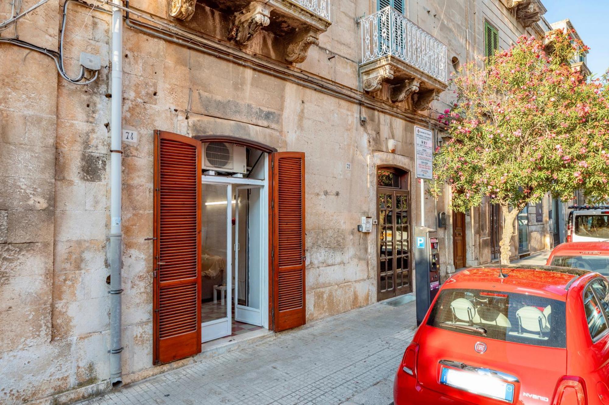 Γενος - Ghenos Apartment Ostuni Bagian luar foto